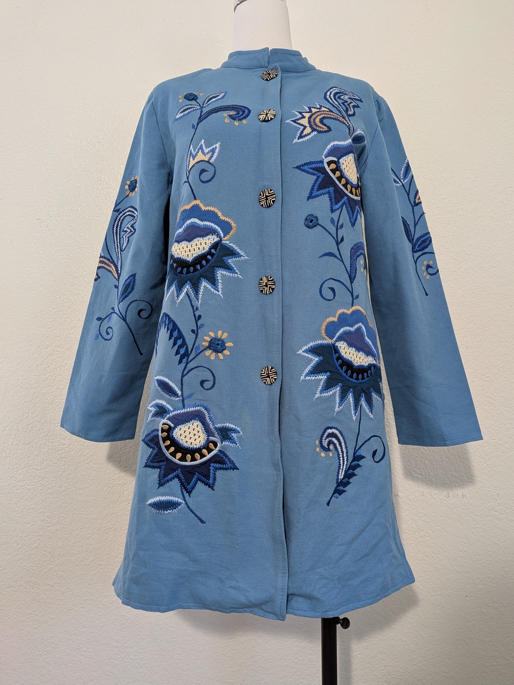 Anthropologie Indigo Moon Light Blue Embroidered Floral Trench Coat Size Small
